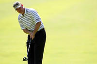 Bob May putting